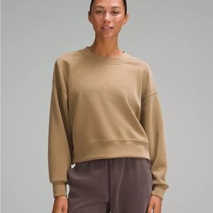 NWOT Softstreme Perfectly Oversized Cropped Crew
